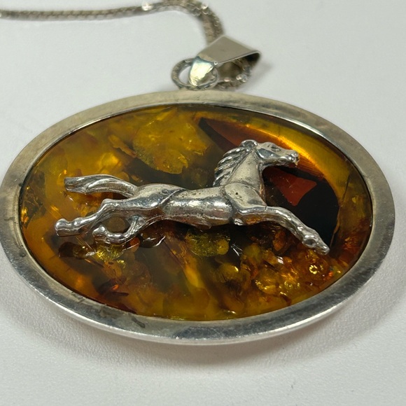 Sterling Silver 925 Horse Baltic Amber Necklace Box Italy Chain Large Pendant - Picture 7 of 10